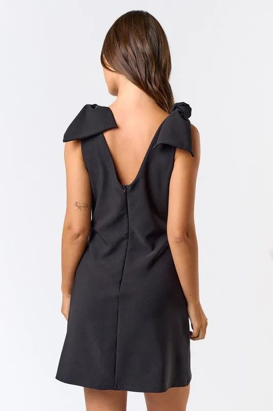 Black SHOULDER BOW DETAILED SHIFT DRESS