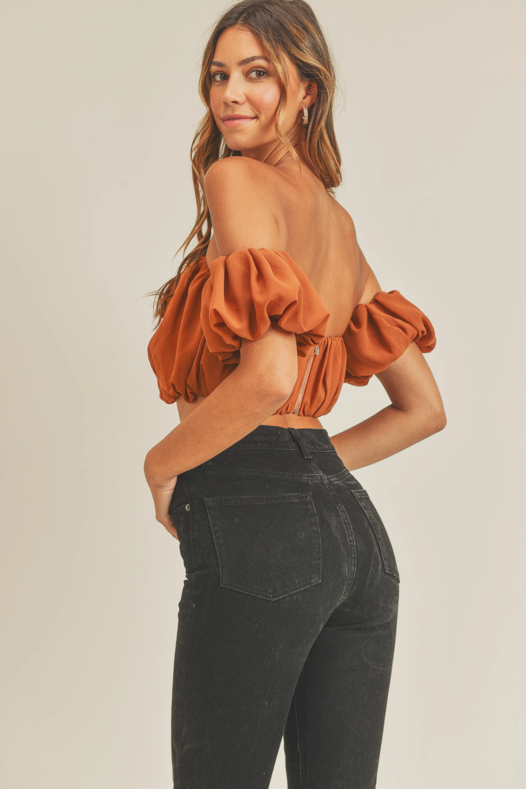 MIRACLE OFF SHOULDER TOP