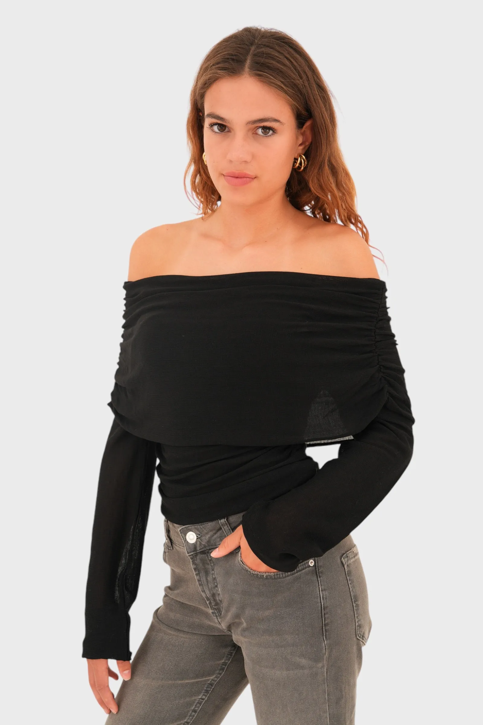 "Off shoulder" top black