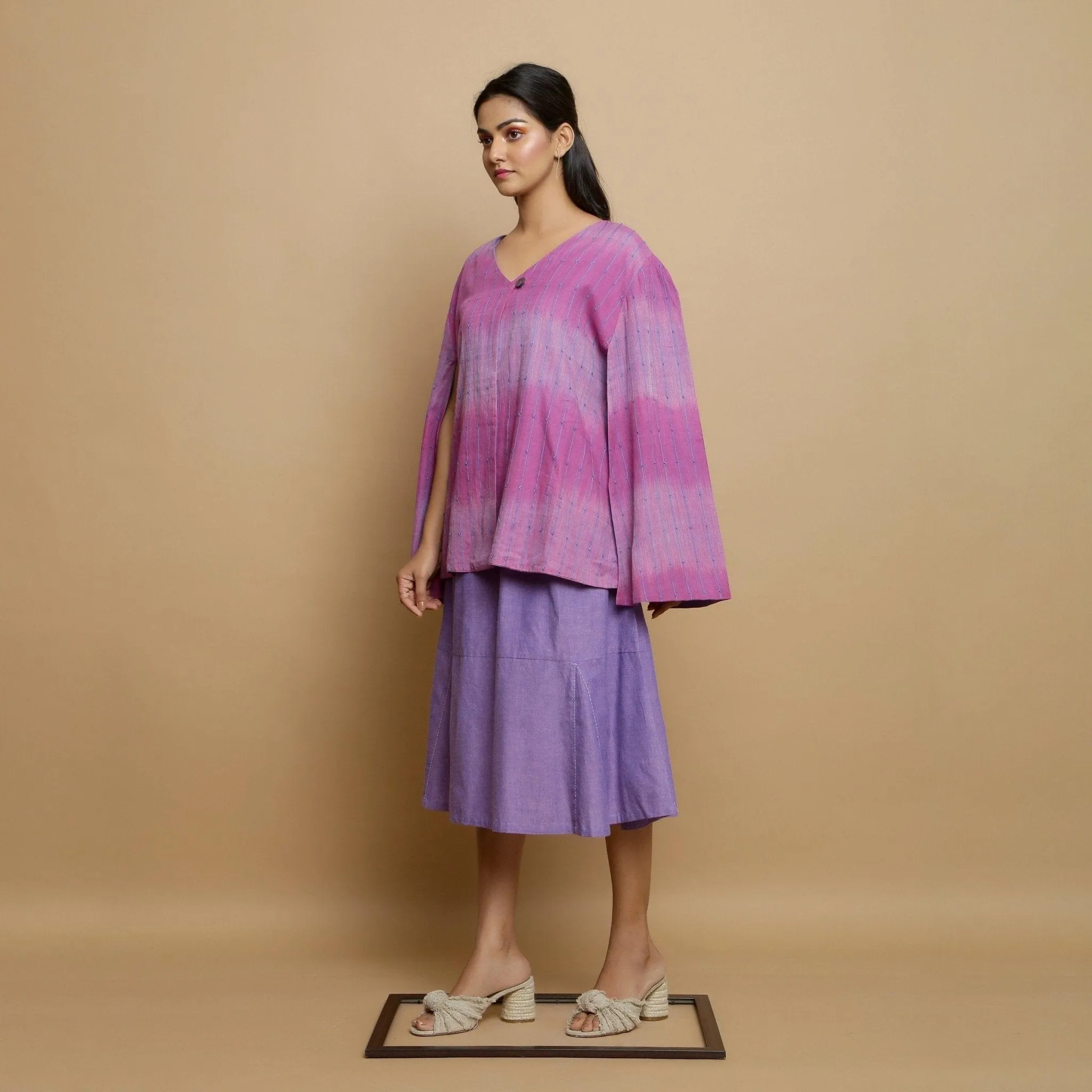 Reversible Mangalgiri Cotton Front Open Cape Outerwear