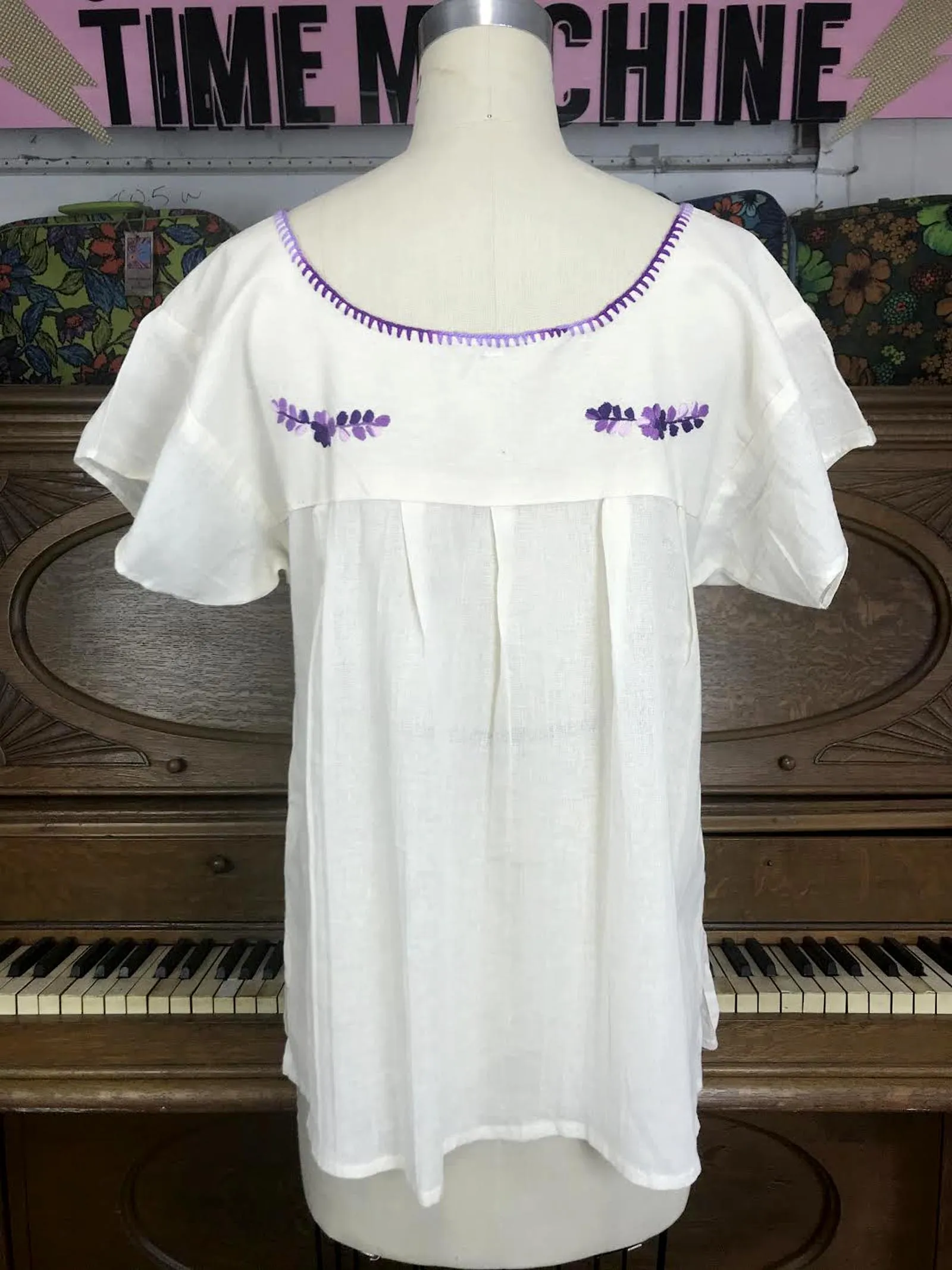 Vintage 70s | Mexican Hippie Cotton Boho Embroidered Puebla Blouse | Medium M