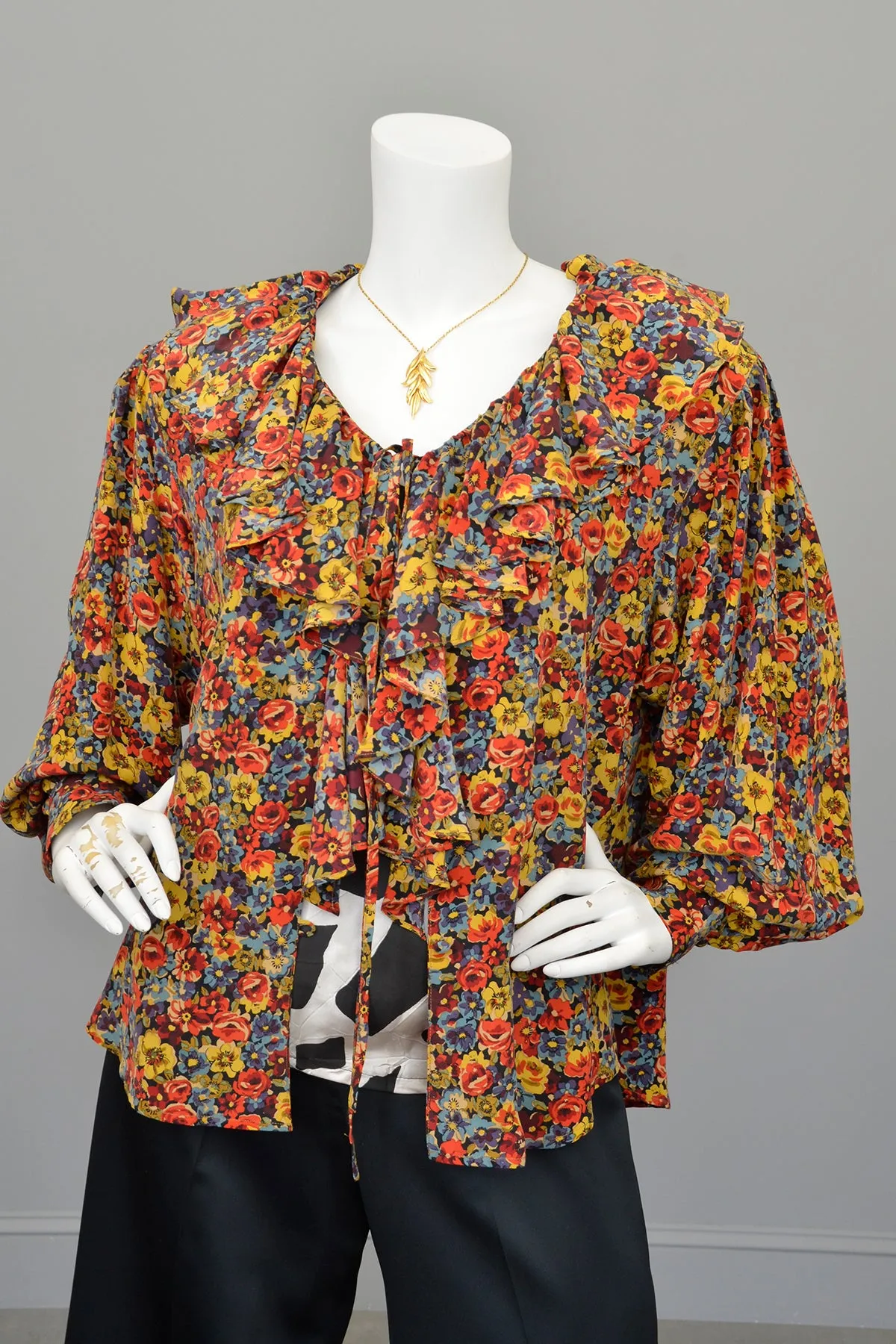 Vintage Floral Print Silk Balloon Sleeve Ruffle Blouse