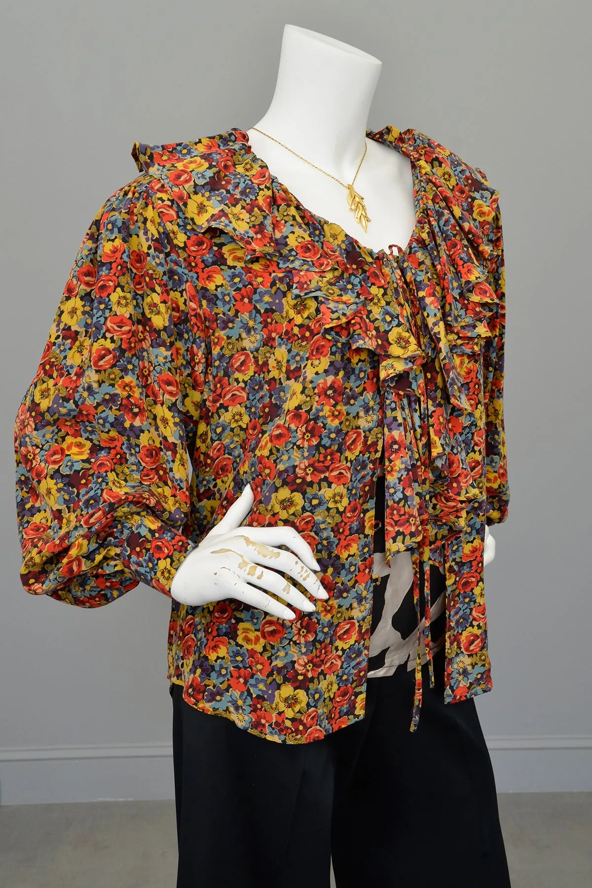 Vintage Floral Print Silk Balloon Sleeve Ruffle Blouse